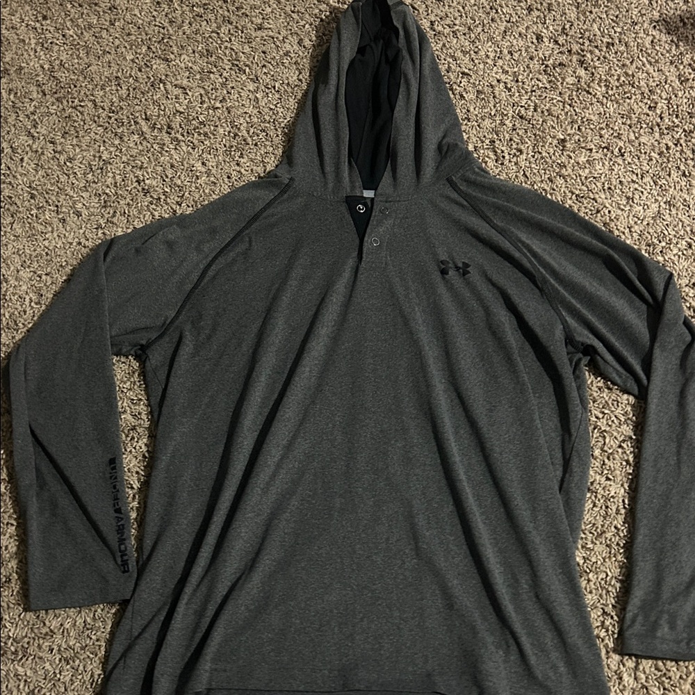 Men’s Under Armour Charcoal Hooded dri-fit shirt